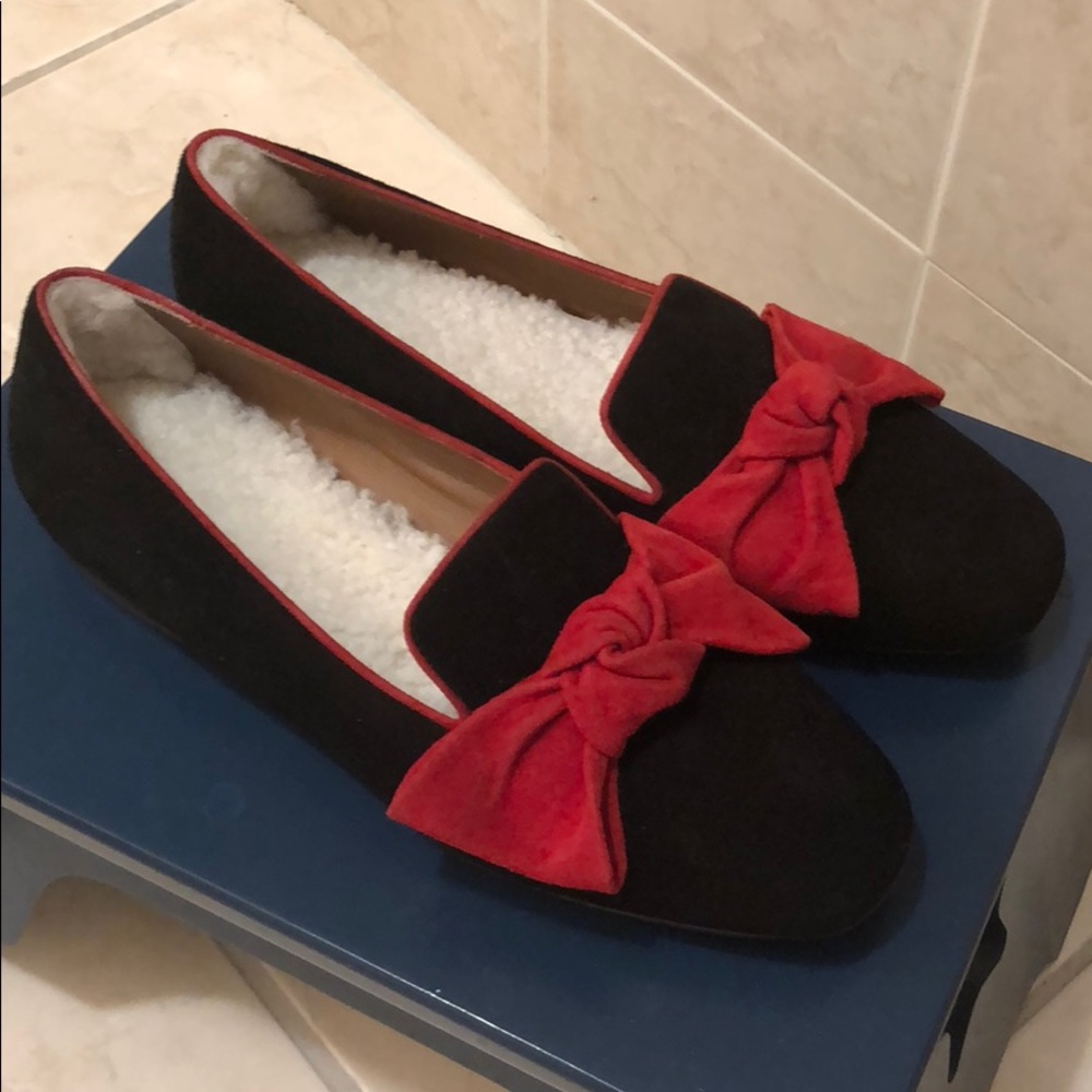 UGG Collection Women Flat Size 6.5